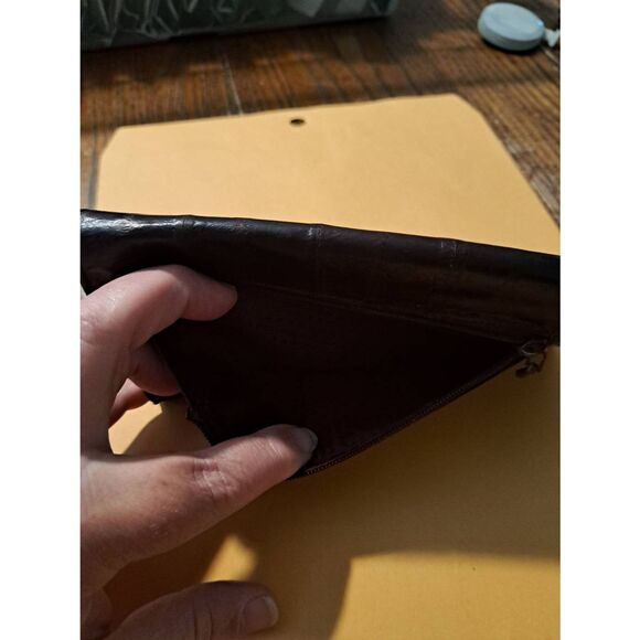 Vintage Eel Skin Burgundy Wallet Snap Closure Zip Compartments Card Slots - Picture 12 of 12